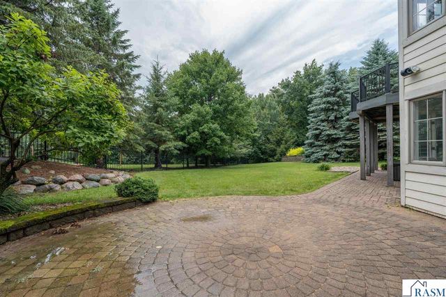 113 Hidden Oaks Circle, Mankato, MN 56001