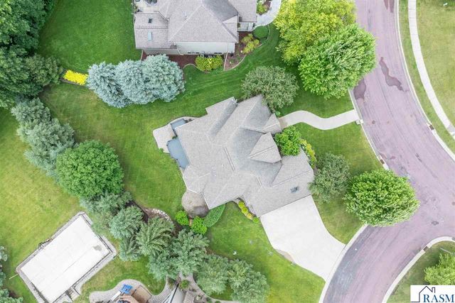113 Hidden Oaks Circle, Mankato, MN 56001