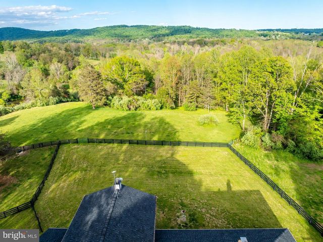 6891 WILSON RD, Marshall, VA 20115