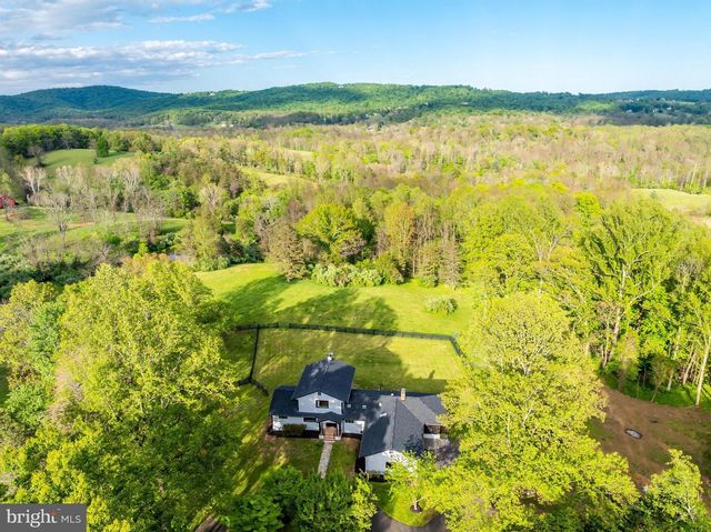 6891 WILSON RD, Marshall, VA 20115