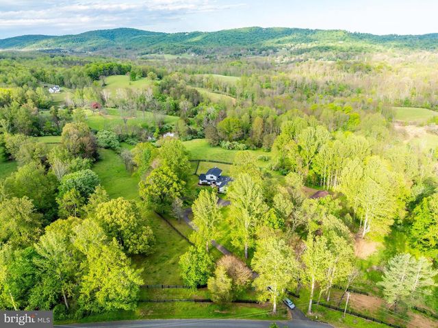 6891 WILSON RD, Marshall, VA 20115
