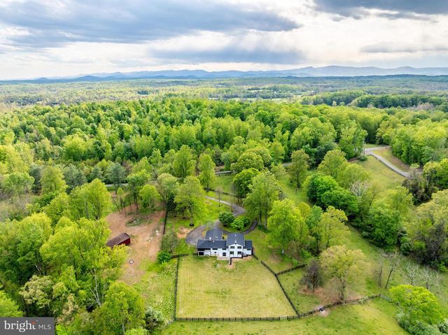 6891 WILSON RD, Marshall, VA 20115