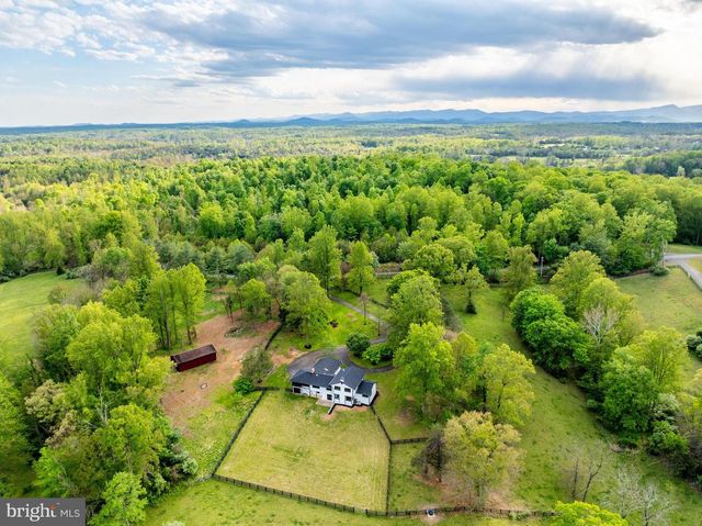 6891 WILSON RD, Marshall, VA 20115
