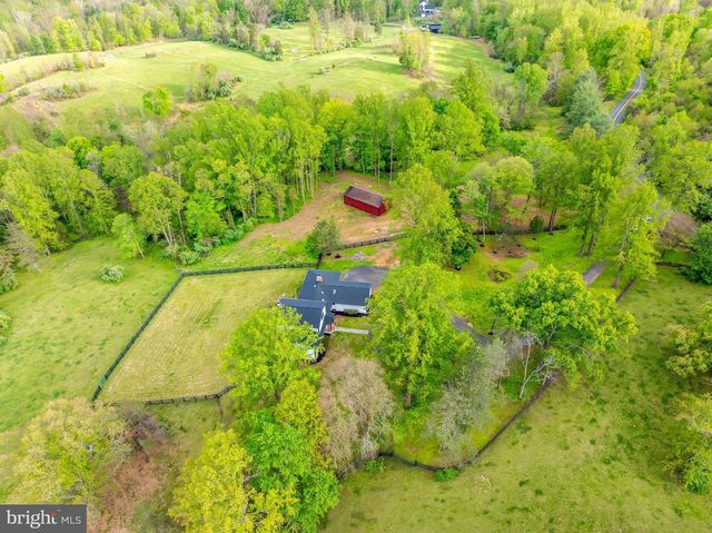 6891 WILSON RD, Marshall, VA 20115