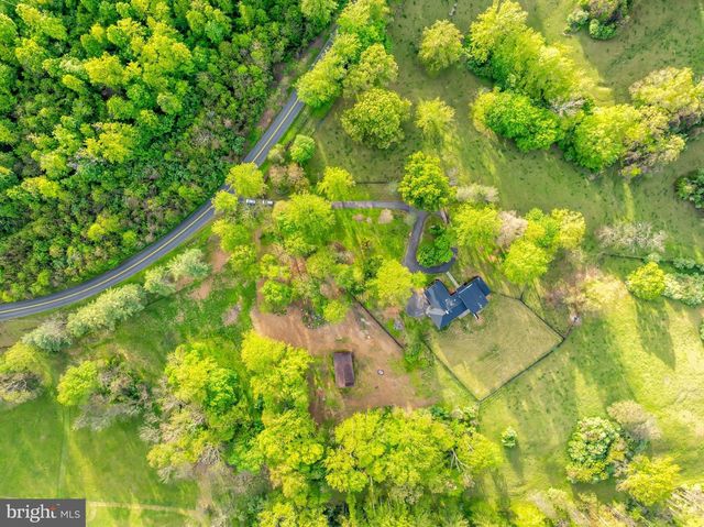 6891 WILSON RD, Marshall, VA 20115