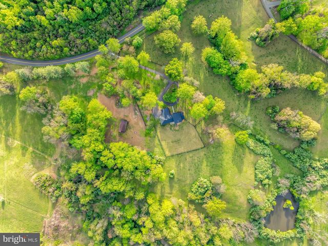 6891 WILSON RD, Marshall, VA 20115