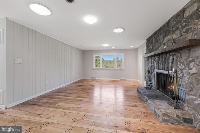 6891 WILSON RD, Marshall, VA 20115