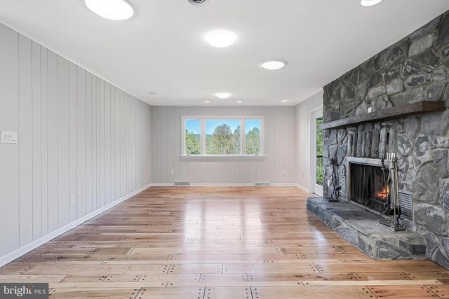 6891 WILSON RD, Marshall, VA 20115