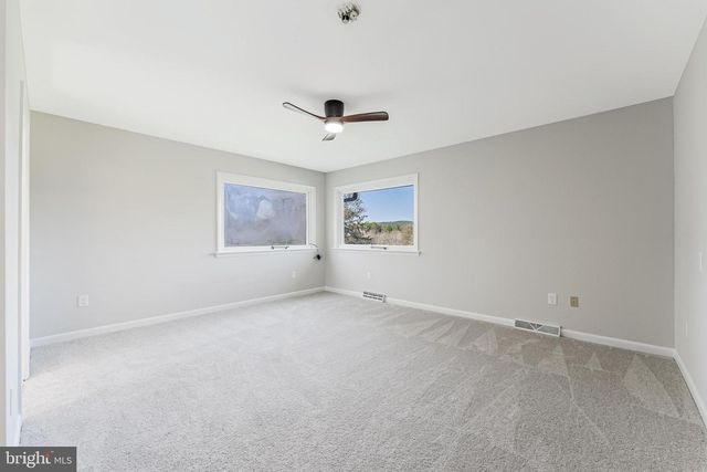 6891 WILSON RD, Marshall, VA 20115