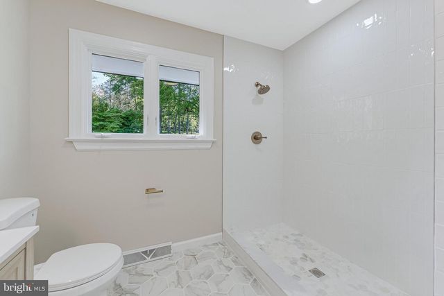 6891 WILSON RD, Marshall, VA 20115