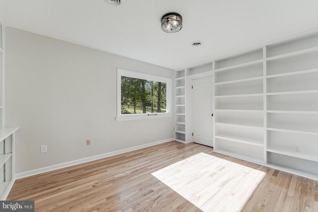 6891 WILSON RD, Marshall, VA 20115