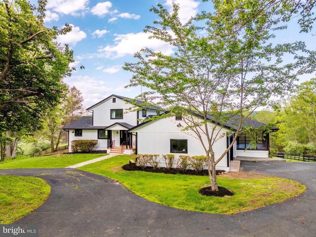 6891 WILSON RD, Marshall, VA 20115