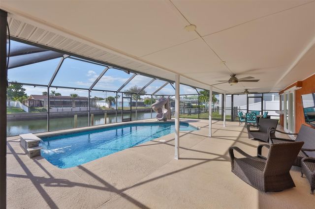 1018 SILVER PALM WAY, Apollo Beach, FL 33572