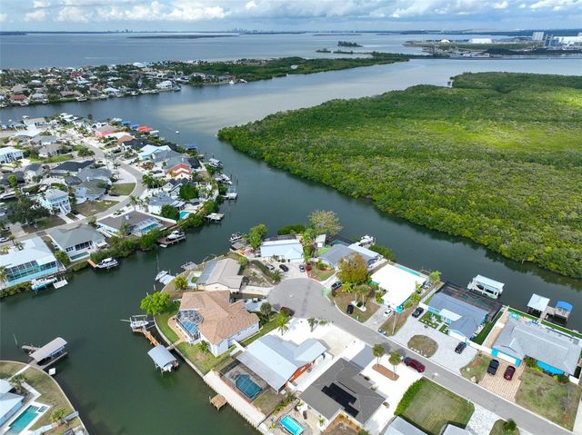 1018 SILVER PALM WAY, Apollo Beach, FL 33572