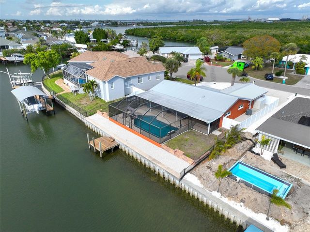 1018 SILVER PALM WAY, Apollo Beach, FL 33572