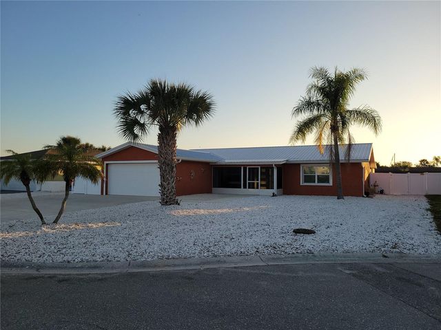 1018 SILVER PALM WAY, Apollo Beach, FL 33572