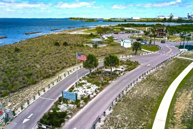 1018 SILVER PALM WAY, Apollo Beach, FL 33572