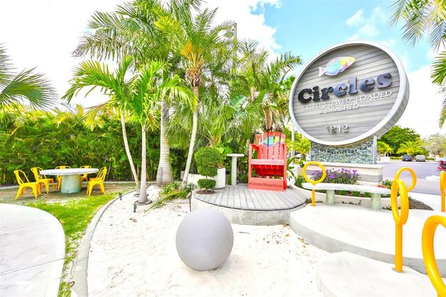 1018 SILVER PALM WAY, Apollo Beach, FL 33572