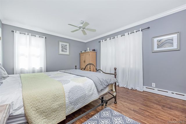 85 Wayne Street, Hauppauge, NY 11788