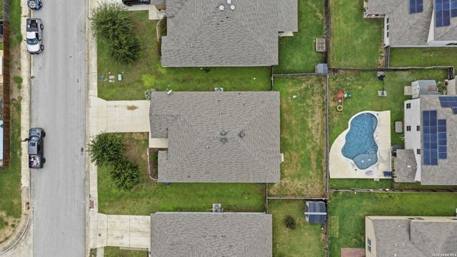 140 FABARM LN, New Braunfels, TX 78130