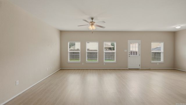 140 FABARM LN, New Braunfels, TX 78130