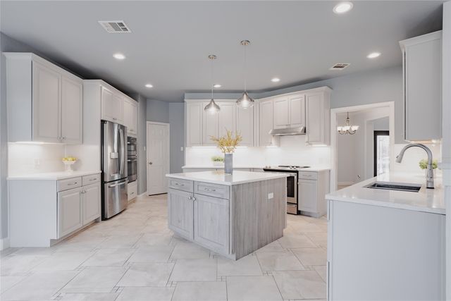3915 Compton Drive, Richardson, TX 75082