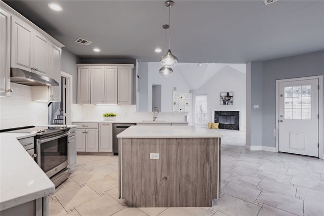 3915 Compton Drive, Richardson, TX 75082