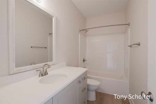 5172 Blendon Meadow Circle 45, Hudsonville, MI 49426