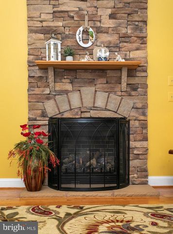 8757 PORT TOBACCO RD, La Plata, MD 20646