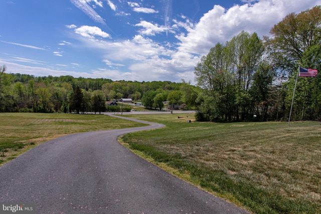 8757 PORT TOBACCO RD, La Plata, MD 20646
