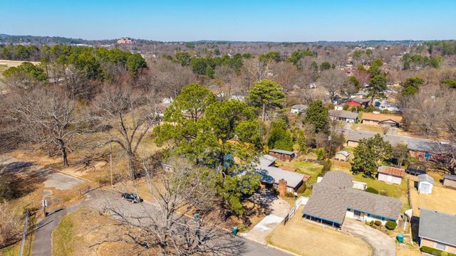 9304 6th Street, Little Rock, AR 72205