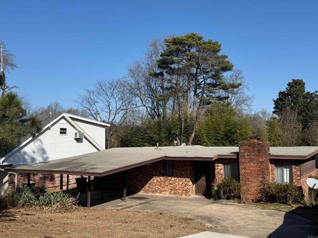 9304 6th Street, Little Rock, AR 72205