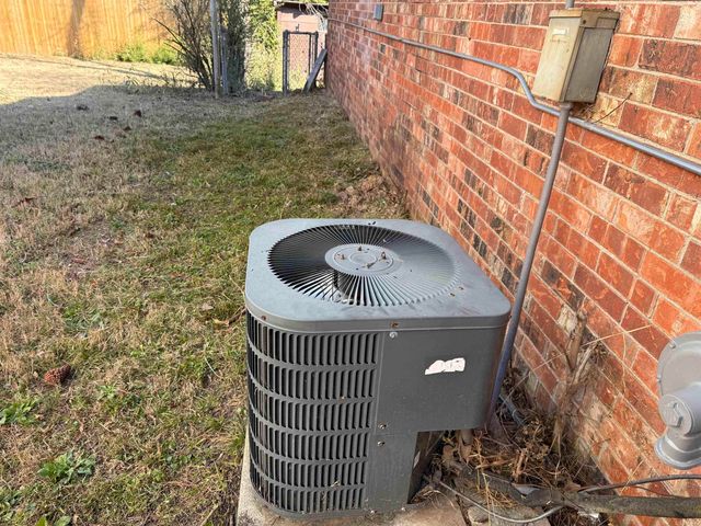 9304 6th Street, Little Rock, AR 72205