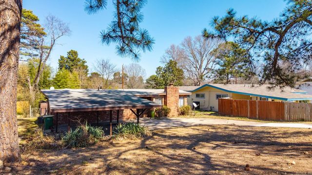 9304 6th Street, Little Rock, AR 72205