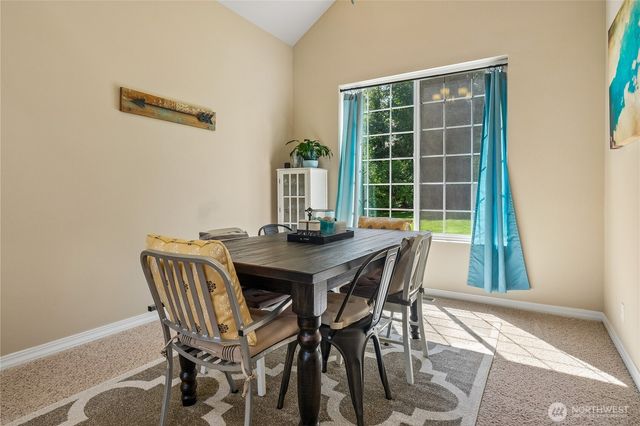27661 Mcintosh Loop NE, Kingston, WA 98346