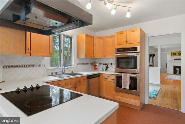 59 LONGVIEW DR, Princeton, NJ 08540