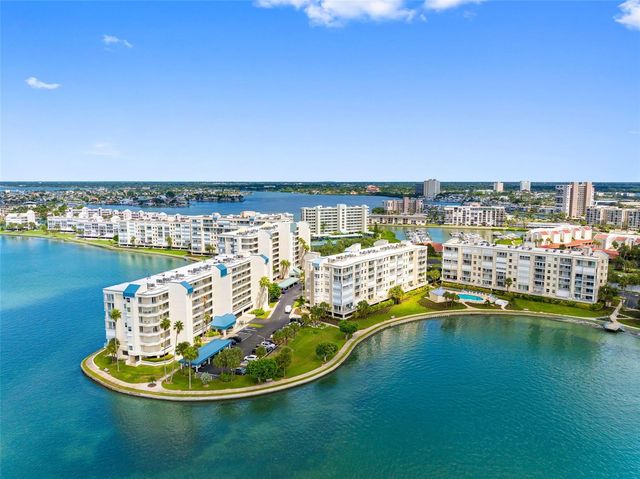 7912 SAILBOAT KEY BOULEVARD S 201, South Pasadena, FL 33707