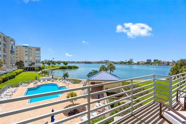 7912 SAILBOAT KEY BOULEVARD S 201, South Pasadena, FL 33707