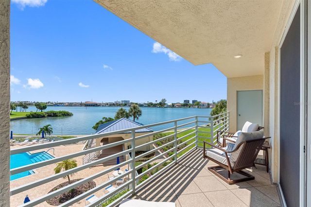 7912 SAILBOAT KEY BOULEVARD S 201, South Pasadena, FL 33707