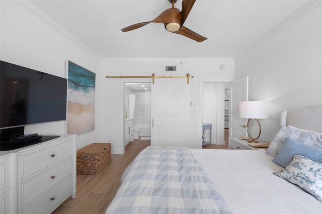 7912 SAILBOAT KEY BOULEVARD S 201, South Pasadena, FL 33707