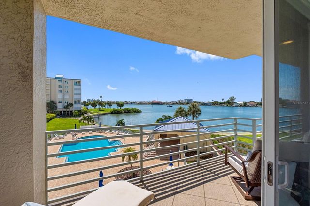 7912 SAILBOAT KEY BOULEVARD S 201, South Pasadena, FL 33707