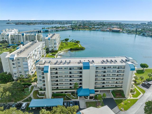 7912 SAILBOAT KEY BOULEVARD S 201, South Pasadena, FL 33707