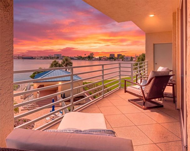 7912 SAILBOAT KEY BOULEVARD S 201, South Pasadena, FL 33707