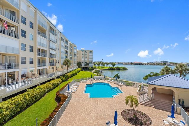 7912 SAILBOAT KEY BOULEVARD S 201, South Pasadena, FL 33707