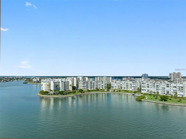 7912 SAILBOAT KEY BOULEVARD S 201, South Pasadena, FL 33707