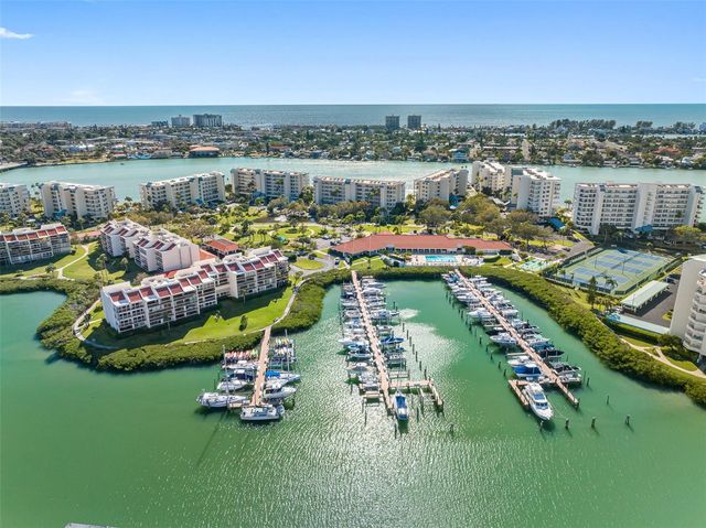 7912 SAILBOAT KEY BOULEVARD S 201, South Pasadena, FL 33707