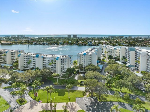7912 SAILBOAT KEY BOULEVARD S 201, South Pasadena, FL 33707