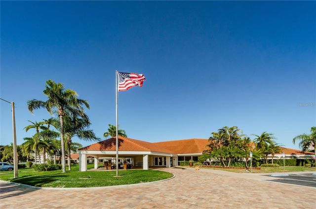 7912 SAILBOAT KEY BOULEVARD S 201, South Pasadena, FL 33707