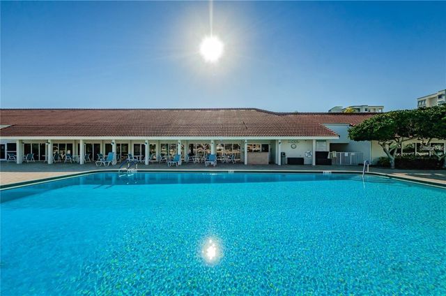 7912 SAILBOAT KEY BOULEVARD S 201, South Pasadena, FL 33707