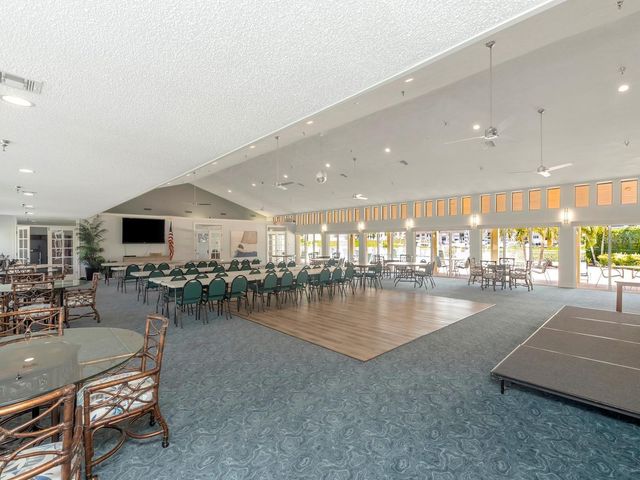 7912 SAILBOAT KEY BOULEVARD S 201, South Pasadena, FL 33707